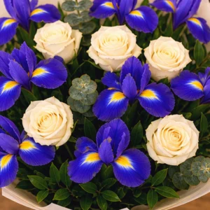 Buchet Flori Online Lilac Breeze cu Irisi și Frezii - imagine 4