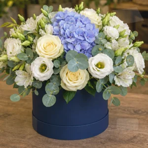 Buchet Online Blue Whisper cu Delphinium și Lisianthus - imagine 3
