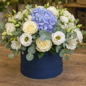 Aranjament Flori de Lux Versailles cu Hortensii și Delphinium - imagine 3