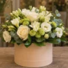 Buchet Flori Frumoase Eleganță Latte cu Trandafiri Toffee - imagine 1