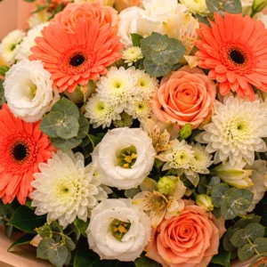 Buchet Online București Coral Sunset cu Ranunculus - imagine 4