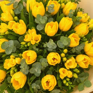 Aranjament Flori de Lux Golden Hour cu Cymbidium Galben și Trandafiri - imagine 4