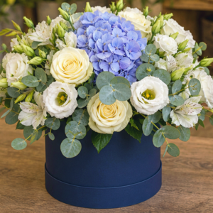 Buchet Mărțișor Blue Ribbon cu Anemone