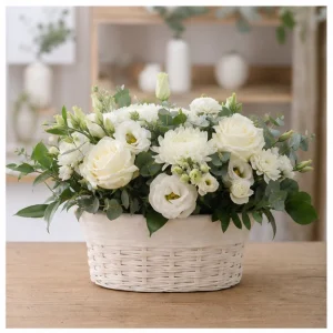 Livrare aranjamente florale pentru decorarea locuintei cos alb crem pentru dormitor - poza 1