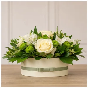 Livrare aranjamente florale pentru decorarea locuintei cutie crem pentru comoda - poza 1