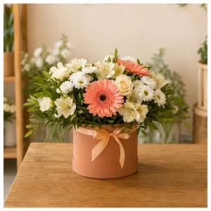 Livrare aranjamente florale pentru decorarea locuintei cutie cu accente somon - poza 1