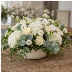 Livrare aranjamente florale pentru decorarea locuintei aranjament de masa alb crem - poza 4