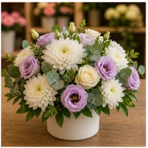 Aranjament floral elegant cu crizanteme si eucalipt - poza 2