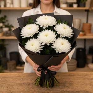 Aranjament floral funerar buchet alb din crizanteme - poza 4