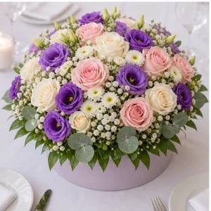 Aranjament floral nunta cu trandafiri si eustoma mov - poza 3