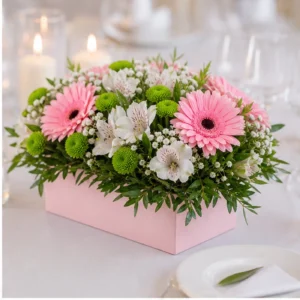 Aranjament floral nunta roz cu gerbera si santini - poza 2