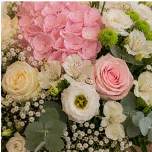Aranjament floral pentru botez spectaculos in cos cu flori mixte - poza 4