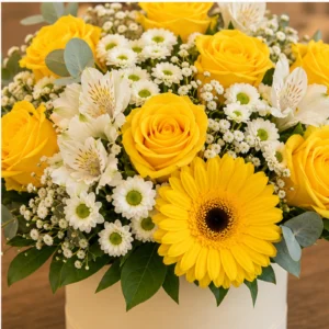 Aranjament floral spectaculos in cutie crem cu trandafiri galbeni - poza 4