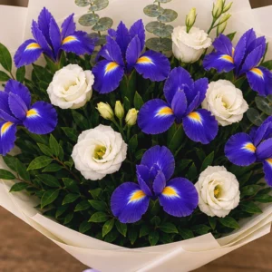 Buchet 1 Martie Sweet Violet - imagine 4