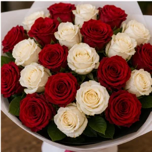 Buchet 25 Trandafiri Rosii si Albi - poza 4