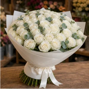 Buchet 51 Trandafiri Albi cu Eucalipt - poza 2
