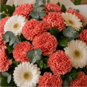 Buchet cu garoafe corai si gerbera alba - poza 2