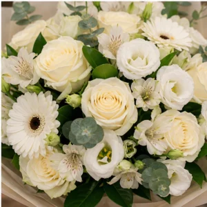 Buchet cununie ivory cu trandafiri si gerbera alba - poza 4