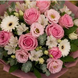 Buchet cununie roz elegant cu trandafiri si eucalipt - poza 4