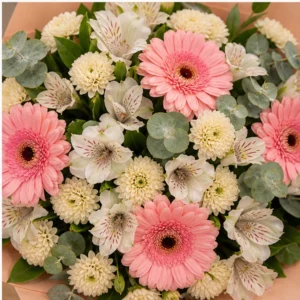 Buchet de flori de primavara pastel cu gerbera si alstroemeria - poza 4