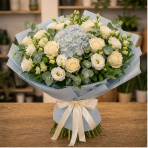 Buchet de flori de primavara premium pastel cu hortensie si trandafiri - poza 1