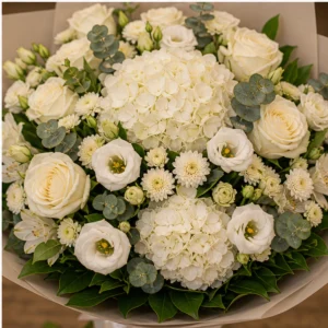 Buchet de flori online grandios alb crem cu hortensie - poza 4