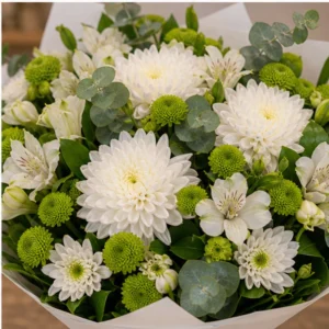 Buchet de flori proaspete alb verde cu crizanteme - poza 4
