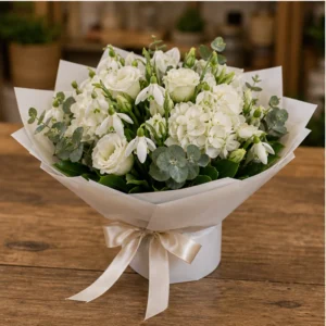 Buchet de ghiocei de lux alb cu hortensie si lisianthus - poza 3