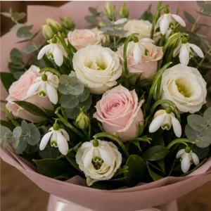 Buchet de ghiocei roz pal cu trandafiri si lisianthus - poza 4