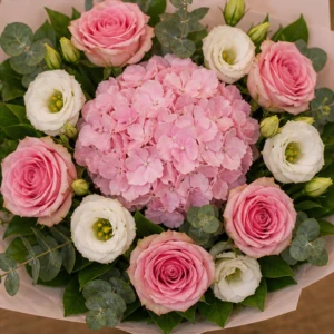 Buchet flori deosebite romantic cu hortensie roz - poza 4