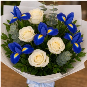 Buchet irisi albastri si trandafiri albi - poza 4