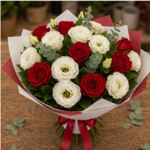 Buchet Lisianthus alb cu trandafiri rosii - poza 4