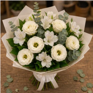 Buchet Lisianthus crem cu alstroemeria alba - poza 4