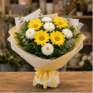 Buchet margarete galbene si santini alb - poza 1