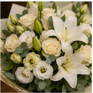 Buchet Personalizat elegant cu crini albi - poza 4