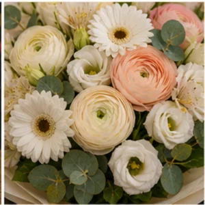 Buchet Ranunculus pastel cu gerbera alba - poza 4