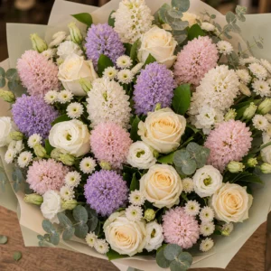 Buchet Zambile pastel cu trandafiri crem - poza 4