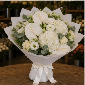 Buchete Anthurium premium cu hortensie alba - poza 3