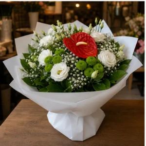 Buchete Anthurium rosu cu lisianthus alb - poza 3