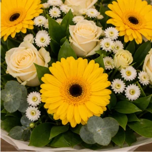 Cadou cu flori galben luminos cu gerbera - poza 2
