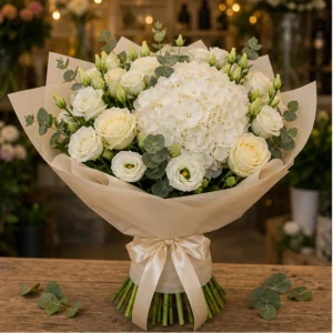 Cadou cu flori premium cu hortensie alba - poza 1