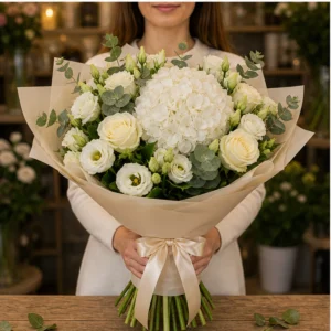 Cadou cu flori premium cu hortensie alba - poza 3