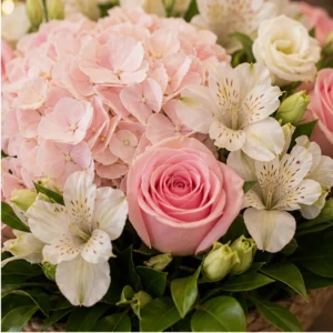 Cadou cu flori premium pastel in cos - poza 2