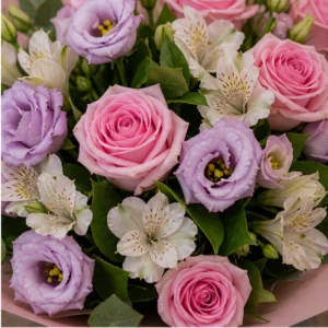 Cadou cu flori romantic roz cu ciocolata - poza 2