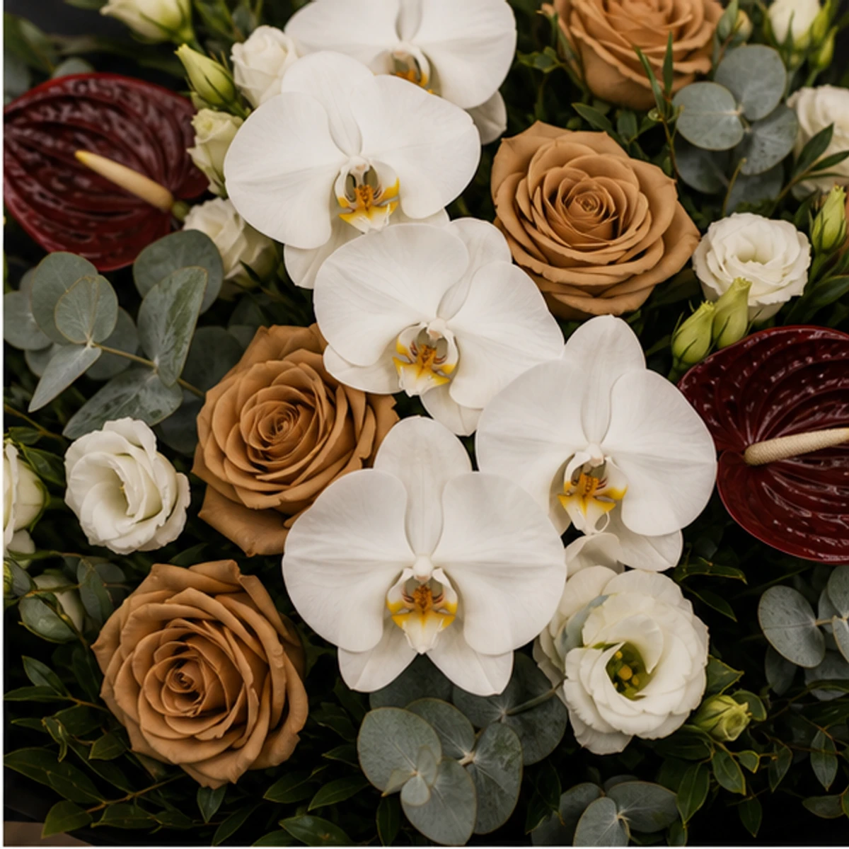 Buchet Flori de Lux Imperial Noir cu Orhidee și Trandafiri Toffee - imagine 2