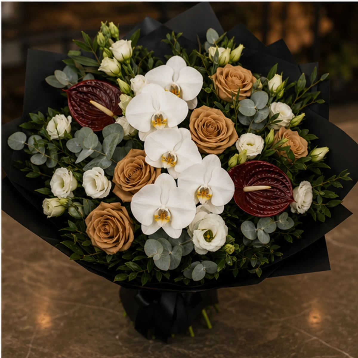 Buchet Flori de Lux Imperial Noir cu Orhidee și Trandafiri Toffee - imagine 4