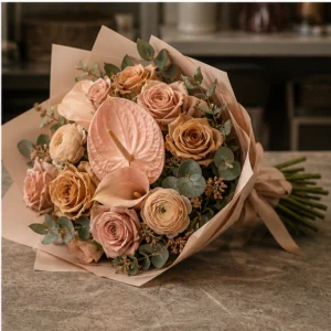 Buchet Flori de Lux Editorial Nude cu Anthurium Blush și Cale - imagine 4