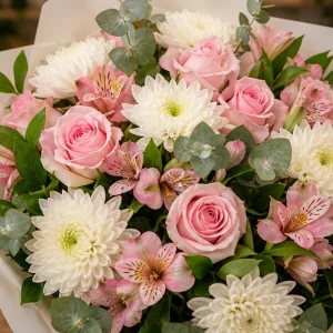 Flori zi de nastere femei buchet alb roz pentru mama - poza 2