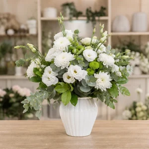 Livrare aranjamente florale de lux alb verde cu lisianthus - poza 1