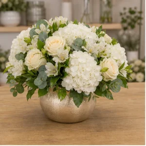 Livrare aranjamente florale de lux champagne cu hortensie alba - poza 4